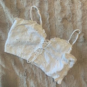 F21 White Crop Top✨